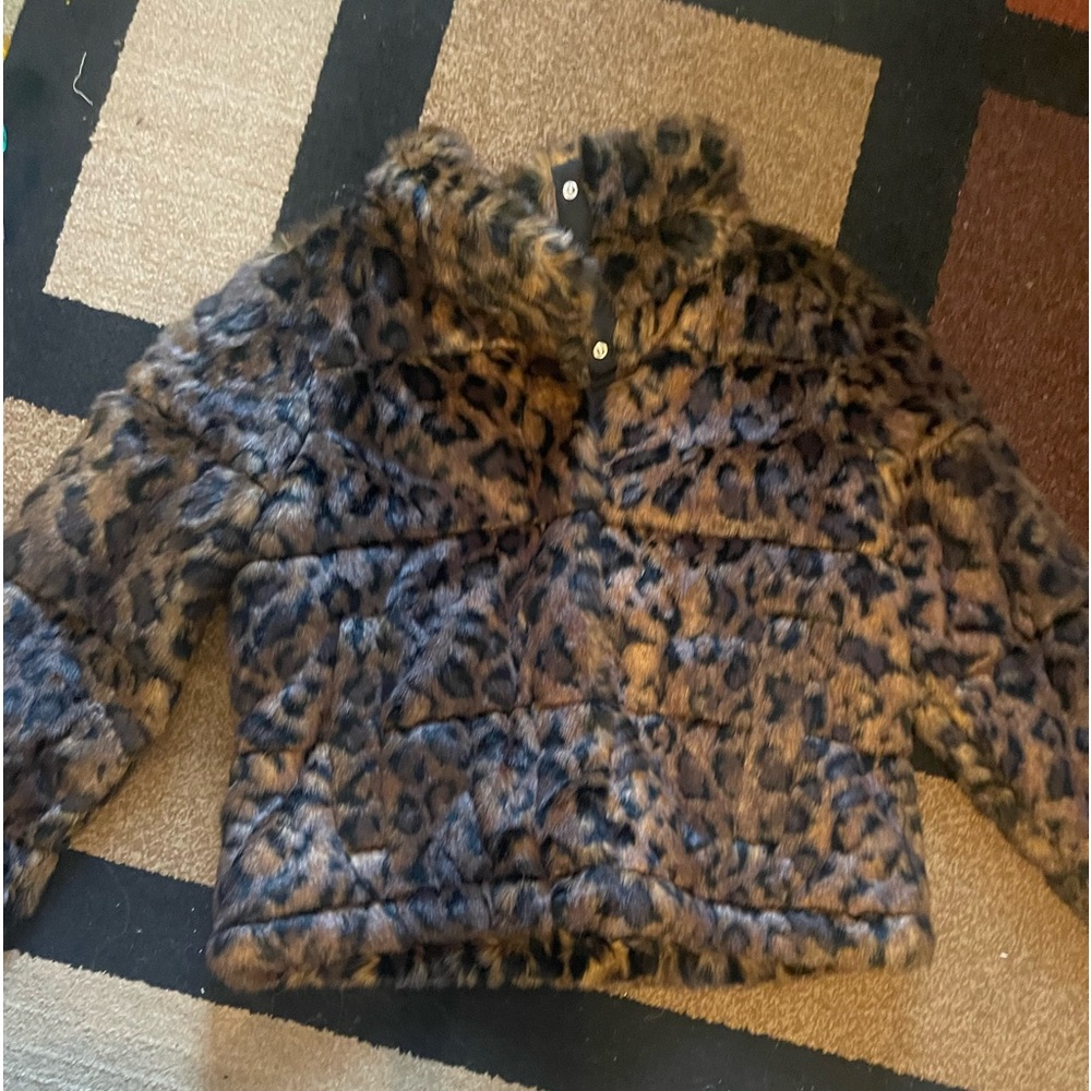 New Abercrombie & Fitch Faux fur size large